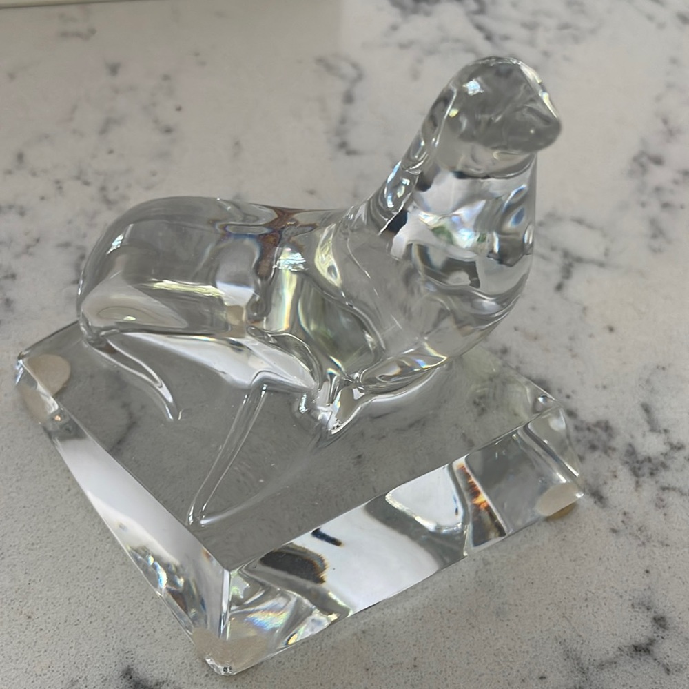 COPY - Baccarat Crystal Sealion Seal on rock no scratches … signed!